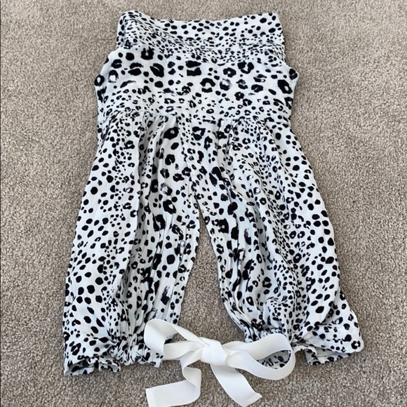 💛CODE X MODE open-back cheetah top w/tie in back - Picture 3 of 7